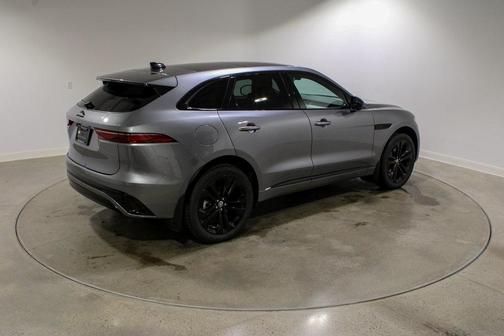 2024 Jaguar F-PACE P250 R-Dynamic S