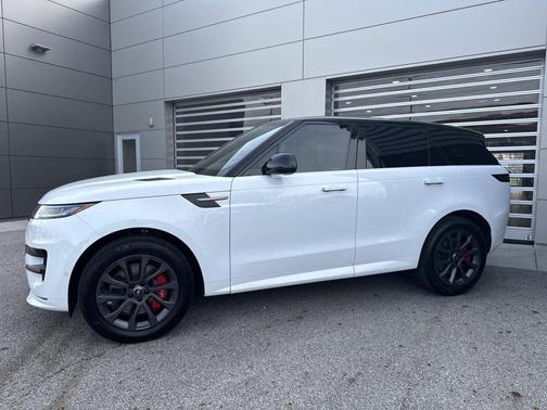 Fuji White 2025 Land Rover Range Rover Sport P530 Dynamic SE
