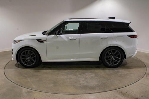 2025 Land Rover Range Rover Sport P460 Dynamic SE