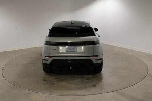 2026 Land Rover Range Rover Evoque Dynamic SE