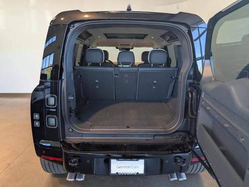 2026 Land Rover Defender 