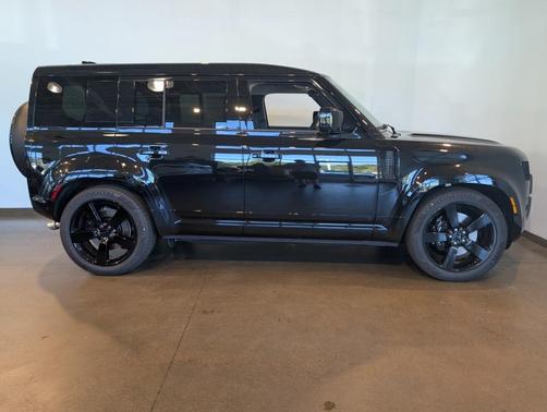 2026 Land Rover Defender 