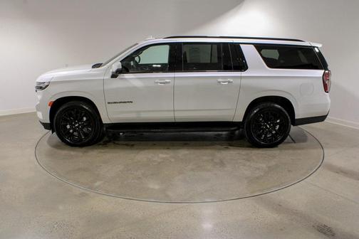 2024 Chevrolet Suburban RST