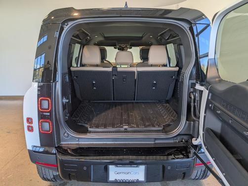 2026 Land Rover Defender S