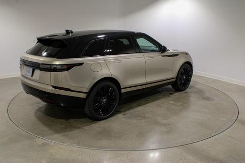 2026 Land Rover Range Rover Velar P250 Dynamic SE