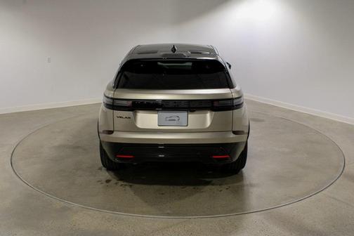 2026 Land Rover Range Rover Velar P250 Dynamic SE