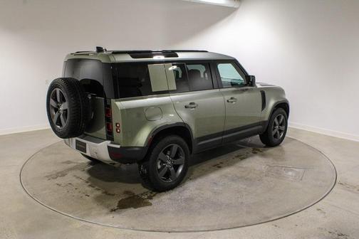 2025 Land Rover Defender P300