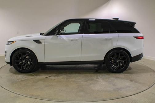 Fuji White 2024 Land Rover Range Rover Sport SE