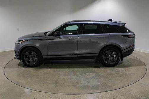 2025 Land Rover Range Rover Velar P250 Dynamic SE