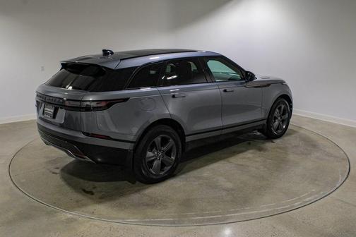 2025 Land Rover Range Rover Velar P250 Dynamic SE