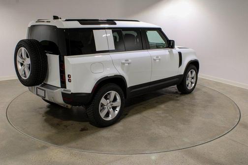 Fuji White 2025 Land Rover Defender P400 S