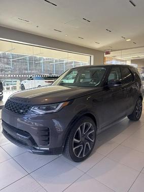 2025 Land Rover Discovery P360 Dynamic SE