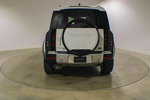 Fuji White 2023 Land Rover Defender 110 SE