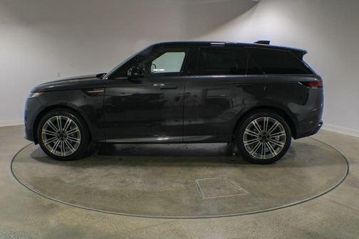 Carpathian Grey 2026 Land Rover Range Rover Sport P400 Dynamic SE