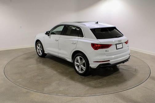 2021 Audi Q3 45 S line Premium