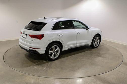 2021 Audi Q3 45 S line Premium