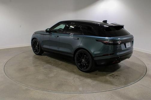 2026 Land Rover Range Rover Velar P250 Dynamic SE