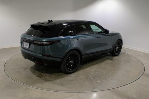 2026 Land Rover Range Rover Velar P250 Dynamic SE