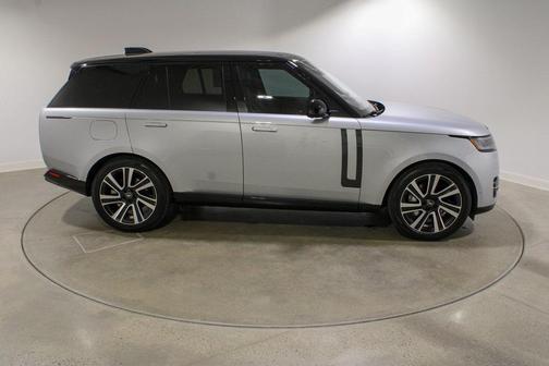2023 Land Rover Range Rover P400 SE