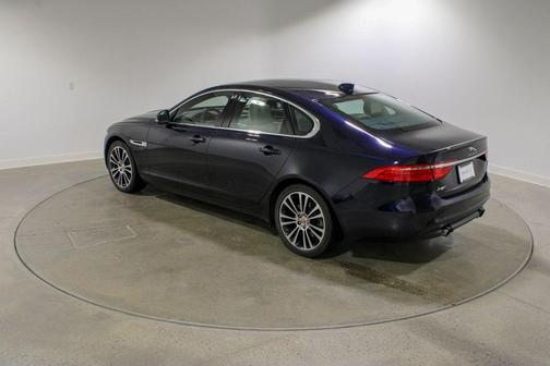 2020 Jaguar XF 30t Prestige