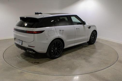 2025 Land Rover Range Rover Sport P530 Dynamic SE