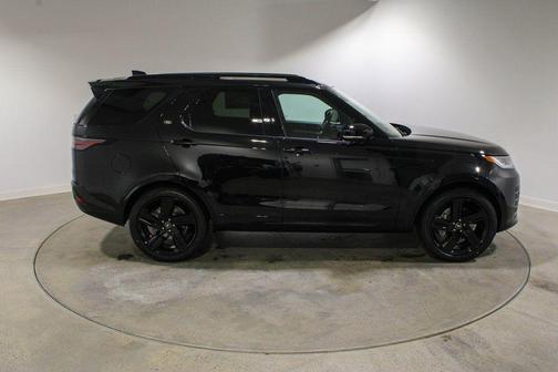 2026 Land Rover Discovery Dynamic SE