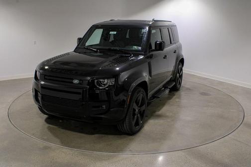 2025 Land Rover Defender P400 X-Dynamic SE