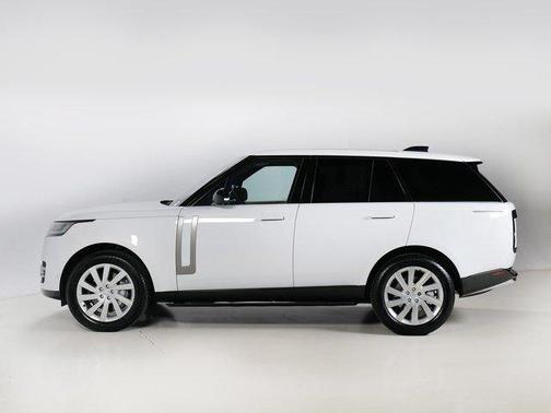 Fuji White 2023 Land Rover Range Rover P400 SE
