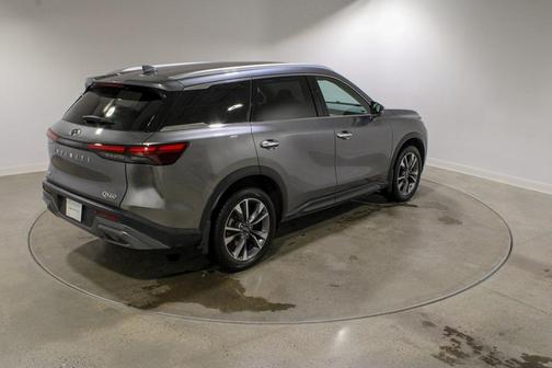 2022 INFINITI QX60 Luxe