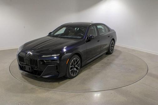 2025 BMW 760 760i xDrive