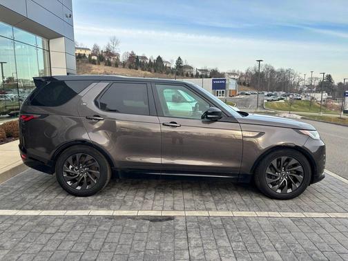 2023 Land Rover Discovery P360 S R-Dynamic