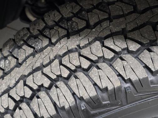 Diamond Black 2020 Jeep Cherokee Trailhawk