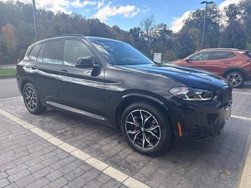 Black Sapphire Metallic 2024 BMW X3 M40i