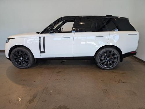 2025 Land Rover Range Rover P530 SE