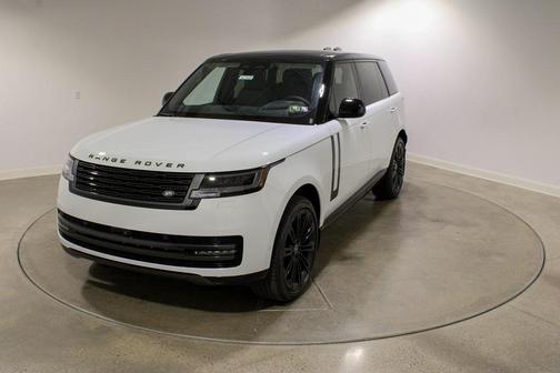 2025 Land Rover Range Rover P530 SE 7 Seat