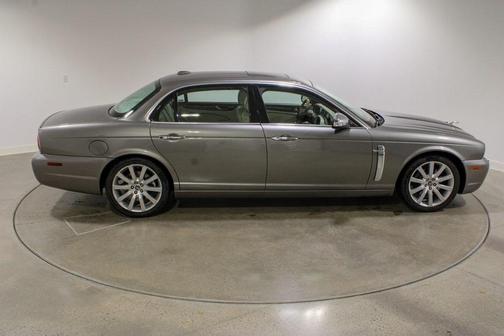 2009 Jaguar XJ Vanden Plas