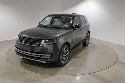 2025 Land Rover Range Rover P550e SE