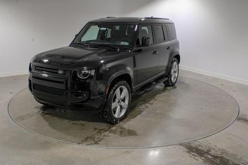 2026 Land Rover Defender 110 X-Dynamic SE