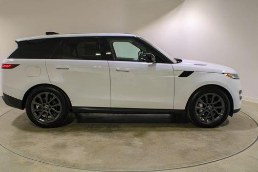 Fuji White 2023 Land Rover Range Rover Sport SE