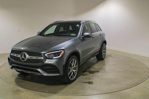 Graphite Gray Metallic 2022 Mercedes-Benz GLC 300 Base 4MATIC