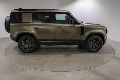 2026 Land Rover Defender S