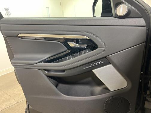 2023 Land Rover Range Rover Evoque SE
