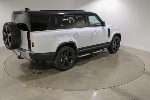 2024 Land Rover Defender P300 S