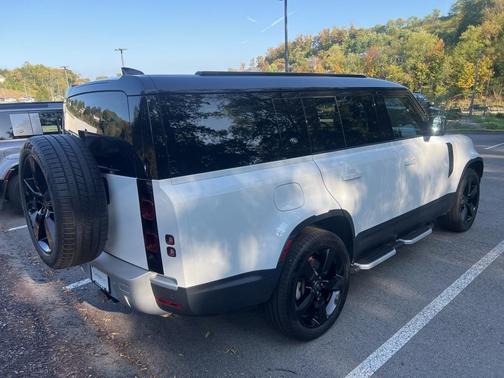 2024 Land Rover Defender P300 S