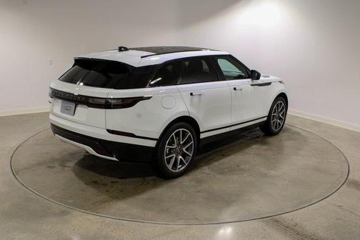 Fuji White 2026 Land Rover Range Rover Velar Dynamic SE