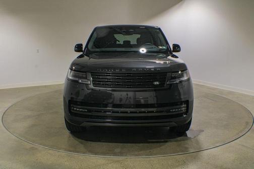 Carpathian Grey 2026 Land Rover Range Rover P400 SE