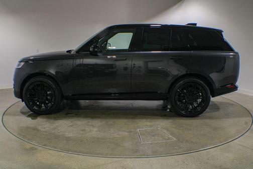 Carpathian Grey 2026 Land Rover Range Rover P400 SE