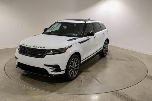 2026 Land Rover Range Rover Velar Dynamic SE