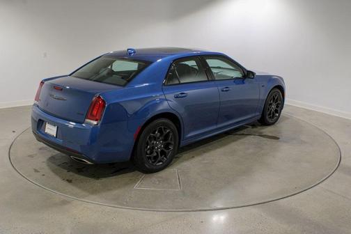 2020 Chrysler 300 Touring