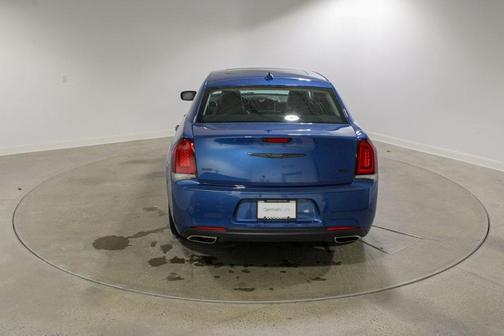 2020 Chrysler 300 Touring